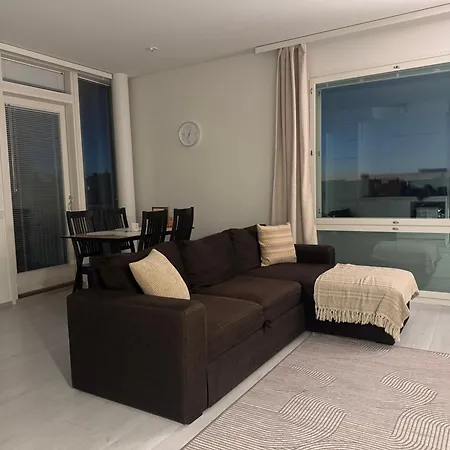 With Chance To Aurora At Center *