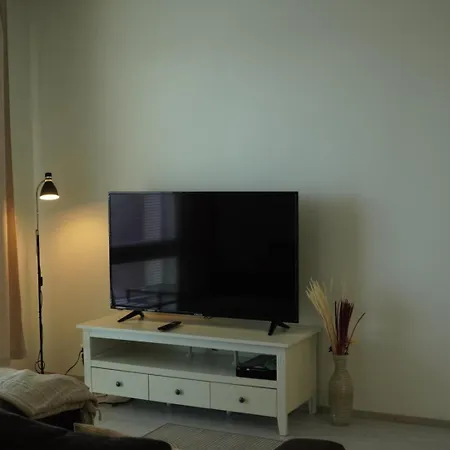 Apartament With Chance To Aurora At Center