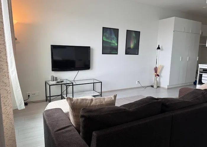 With Chance To Aurora At Center