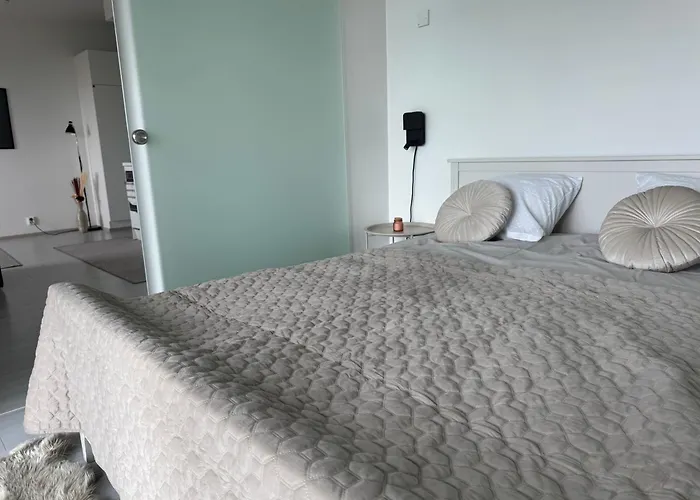 With Chance To Aurora At Center Apartamento